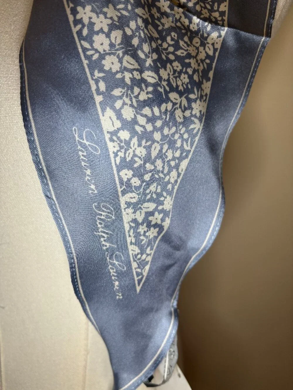 Lauren Ralph Lauren Ditsy Floral Small Diamond Scarf - Pale Iris